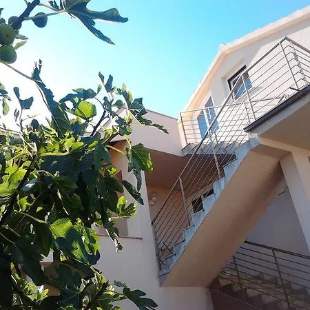 Jadranica Apartment Murter